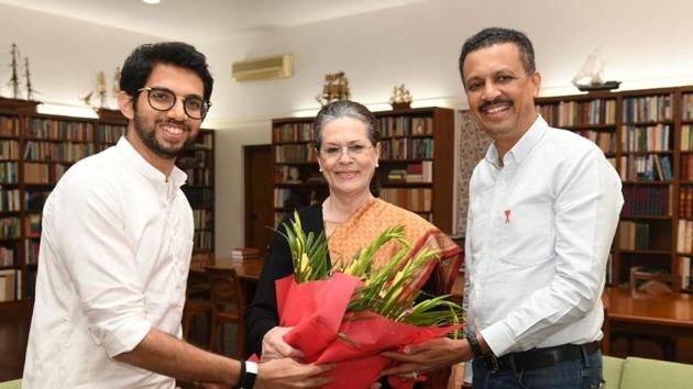 Shiv Sena leader Aaditya Thackeray came to New Delhi to invite Sonia Gandhi for the swearing-in ceremony of Uddhav Thackeray as Maharashtra Chief Minister , Wednesday, November 27, 2019. (HT Photo) Shiv Sena leader Aaditya Thackeray came to New Delhi to invite Sonia Gandhi for the swearing-in ceremony of Uddhav Thackeray as Maharashtra Chief Minister , Wednesday, November 27, 2019. (HT Photo)
