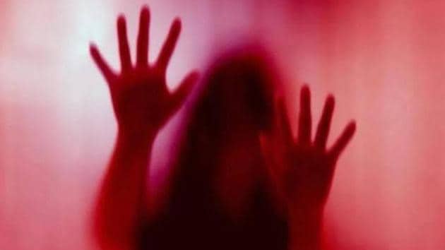 The man took her in his car to a secluded place and allegedly raped her, and she apparently died during the sexual assault, the police said.(HT File) The man took her in his car to a secluded place and allegedly raped her, and she apparently died during the sexual assault, the police said.(HT File)