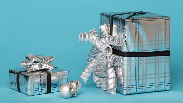 Colourful washi tape, sprigs of green, fabrics and other jazzy yet sustainable gift wrapping trends for this holiday season.(Pexels) Colourful washi tape, sprigs of green, fabrics and other jazzy yet sustainable gift wrapping trends for this holiday season.(Pexels)