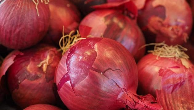 The thieves had escaped with onions worth Rs 50,000, beside some garlic and ginger. (representational image)(Pixabay)