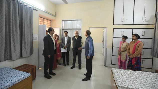 Delhi Deputy Chief Minister Manish Sisodia interacts with the staff during the inauguration Sakhi Centre. Ten other centres like the one in IHBAS, located within a 2-km radius of big government hospitals will come up soon in Delhi and the existing centres within the hospitals will become satellite centres, the official. These centres will also be linked with the woman’s helpline number 181 for any assistance. (Raj K Raj / HT Photo)