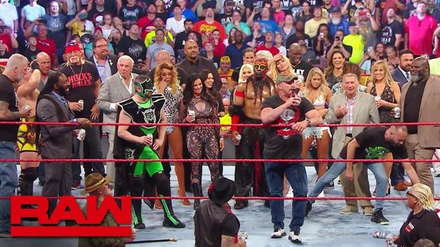 WWE Raw Reunion.(WWE)