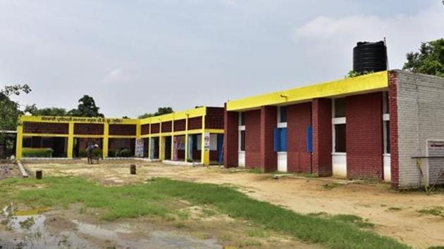 The list of 14 schools identified by the office of the BSA-Prayagraj office as running without valid recognition in city limits of Prayagraj. (Representational image)(HT file) The list of 14 schools identified by the office of the BSA-Prayagraj office as running without valid recognition in city limits of Prayagraj. (Representational image)(HT file)