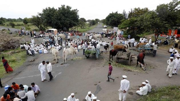 Villagers protesting against the proposed Purandar airport at Pargaon Memane.(HT FILE PHOTO)