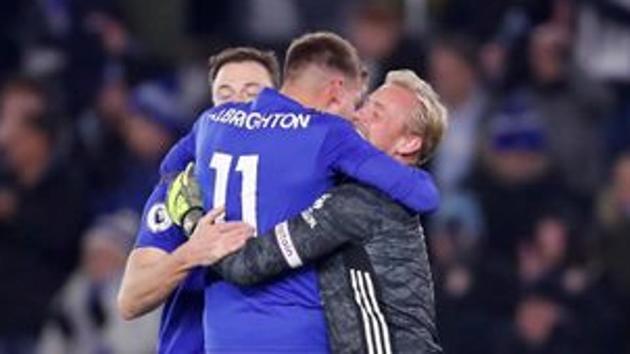 Leicester City's Marc Albrighton, Jonny Evans and Kasper Schmeichel celebrate after the match. (Action Images via Reuters) Leicester City's Marc Albrighton, Jonny Evans and Kasper Schmeichel celebrate after the match. (Action Images via Reuters)