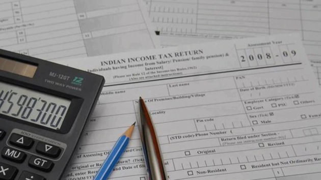 CBDT has said that there has been a 20% increase in processing of refund returns with the Centralized Processing Center (CPC) of the Income Tax Department (HT Photo)