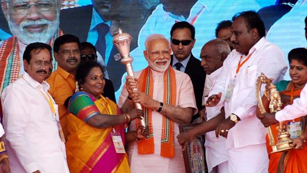 The Tamil Nadu unit of the BJP has been without a chief since Tamilisai Soundararajan (on PM Narendrra Modi’s right) was appointed governor of Telangana in September. (Photo: PTI) The Tamil Nadu unit of the BJP has been without a chief since Tamilisai Soundararajan (on PM Narendrra Modi’s right) was appointed governor of Telangana in September. (Photo: PTI)