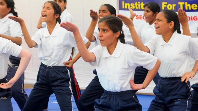 Maharashtra government to include compulsory self-defence classes in school  curriculum - India Today