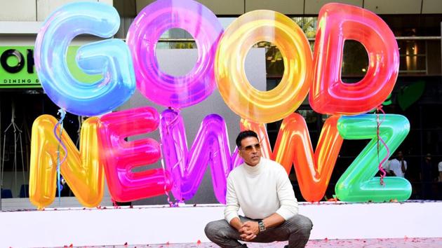 Akshay Kumar poses for a picture during the trailer launch event of Good Newwz, in Mumbai.(AFP) Akshay Kumar poses for a picture during the trailer launch event of Good Newwz, in Mumbai.(AFP)