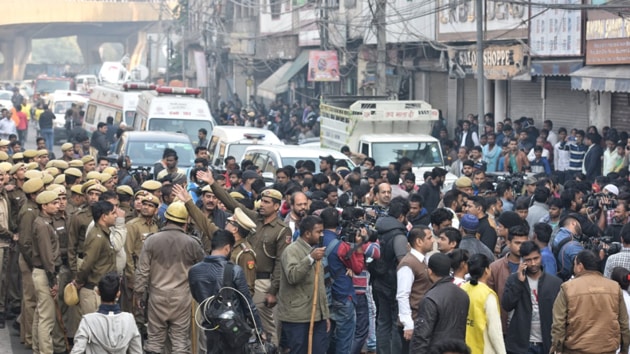 The fire devastated the third floor of the building and also badly affected the second floor while the first floor suffered relatively little damage. (Sanchit Khanna/HT photo)