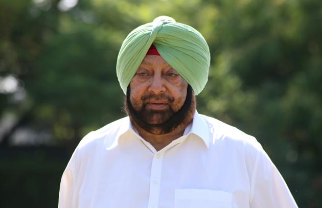 Punjab Chief minister Captain Amarinder will meet Prime Minister Narendra Modi and urge him to take up the issue of passport for visiting the Kartarpur Sahib with Pakistan.(Sanjeev Sharma/HT PHoto)
