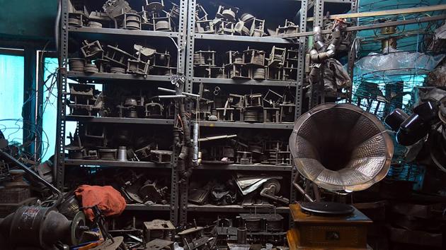 By the early 1980s when audio cassette players became popular, gramophones fell out of favour, said Rais. “People started junking them during this period. But by the mid-1990s, many people began to collect the older models from the early 20th century.” A lot of audiophiles visit his workshop for repair. “Vinyl, they believe, provides them a full-fidelity listening experience, with incomparable richness of sound. But I think people nowadays buy gramophones as mere decorative items.” (Raj K Raj / HT Photo) By the early 1980s when audio cassette players became popular, gramophones fell out of favour, said Rais. “People started junking them during this period. But by the mid-1990s, many people began to collect the older models from the early 20th century.” A lot of audiophiles visit his workshop for repair. “Vinyl, they believe, provides them a full-fidelity listening experience, with incomparable richness of sound. But I think people nowadays buy gramophones as mere decorative items.” (Raj K Raj / HT Photo)