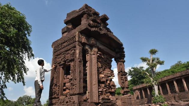 Temples in Madhya Pradesh to get ‘qualified’ priests(Mujeeb Faruqui/HT Photo) Temples in Madhya Pradesh to get ‘qualified’ priests(Mujeeb Faruqui/HT Photo)