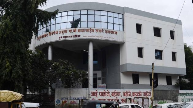 Eighteen hospitals of the Pune Municipal Corporation, were grossly understaffed, eight of them were existing painfully as empty shells, without staff or equipment, including the Thackeray hospitals. (HT PHOTO) Eighteen hospitals of the Pune Municipal Corporation, were grossly understaffed, eight of them were existing painfully as empty shells, without staff or equipment, including the Thackeray hospitals. (HT PHOTO)