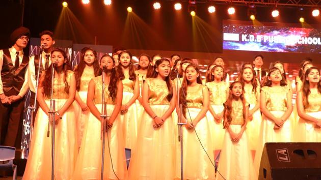 Students presented a cultural extravaganza, Dhanurdhar: Ek Gatha(HT)