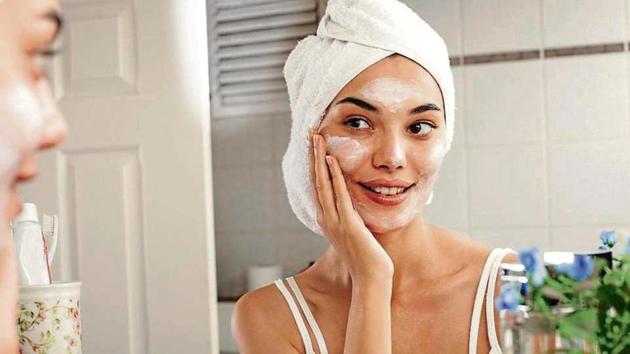 Beauty hacks: Go au naturale in a jiffy with these steps.(iStock)