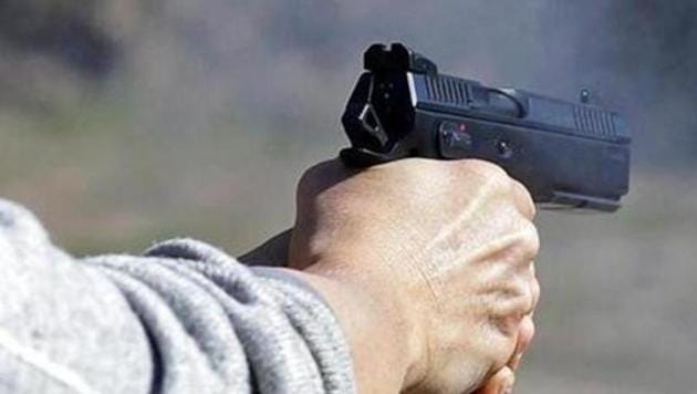 A constable of the Central Reserve Police Force (CRPF), deployed on election duty in Jharkhand, shot dead two of his seniors and injured another in Bokaro late on Monday.(Reuters File Photo) A constable of the Central Reserve Police Force (CRPF), deployed on election duty in Jharkhand, shot dead two of his seniors and injured another in Bokaro late on Monday.(Reuters File Photo)