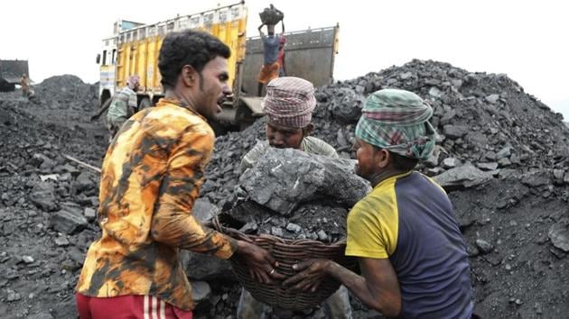 India has a coal-fired generation capacity of almost 198 gigawatts, which accounts for about 54% of its installed generation capacity.(AP) India has a coal-fired generation capacity of almost 198 gigawatts, which accounts for about 54% of its installed generation capacity.(AP)