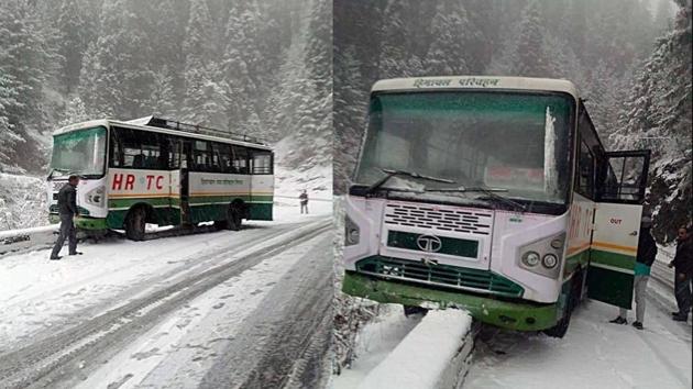 A Himachal Road Transport Corporation (HRTC) bus that skidded on the snow-covered road at Narkanda, 60 km from Shimla, on Thursday. (Right) Passengers had a narrow escape as the bus rammed into a roadside parapet.(ANI PHOTOS)