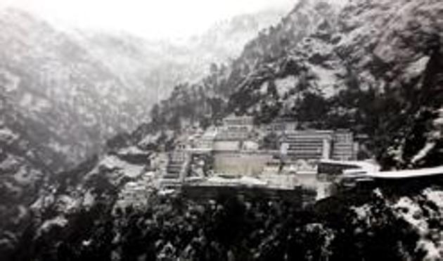 Houses and trees covered in a sheet of white in Kufri near Shimla on Friday. Houses and trees covered in a sheet of white in Kufri near Shimla on Friday.