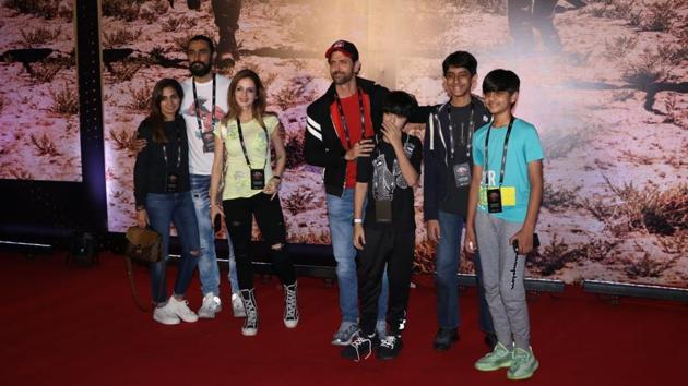 Hrithik Roshan, Sussanne Khan, Kunal Kapoor at U2 concert. (varinder chawla) Hrithik Roshan, Sussanne Khan, Kunal Kapoor at U2 concert. (varinder chawla)