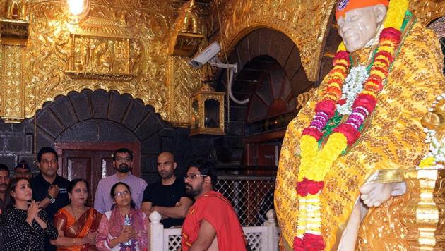 Rani Mukerji offers prayers at Sai Baba temple in Shirdi on Monday. (ANI)