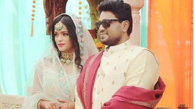 Sonyaa Ayodhya poses with husband Harsh Smorre during her wedding ceremony.