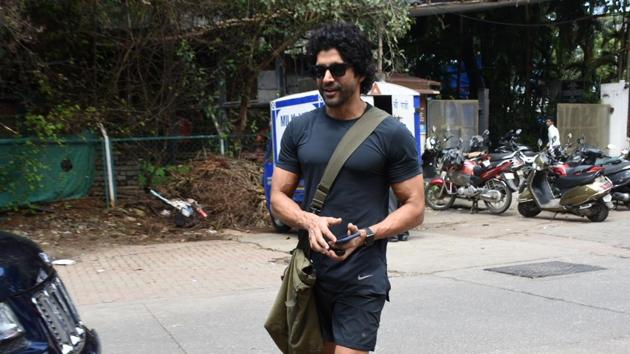 Farhan Akhtar To Take Part In Protest Against Caa In Mumbai Apologises For Wrong Map Of India Hindustan Times He is very famous about his hard work and he is also very popular in pakistani drama and film industry. farhan akhtar to take part in protest