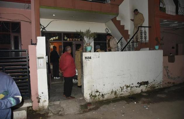 Police carrying out investigation at the crime spot in Sector 15-D, Chandigarh, on Wednesday night soon after the murder of two college students. (Sanjeev Sharma/HT) Police carrying out investigation at the crime spot in Sector 15-D, Chandigarh, on Wednesday night soon after the murder of two college students. (Sanjeev Sharma/HT)