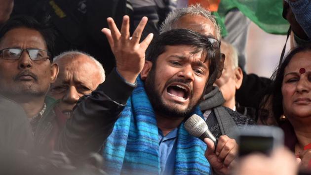 CPI leader Kanhaiya Kumar addresses the audience during Bihar Bandh called by Left parties to protest against CAA and NRC, at Dak Bungalow Square, in Patna, Bihar. Kumar took to the streets and lashed out at the central government. Jan Adhikar Party chief Pappu Yadav raised “Azadi” slogans. Protesters called the bandh a “complete success”. (Parwaz Khan / HT Photo) 