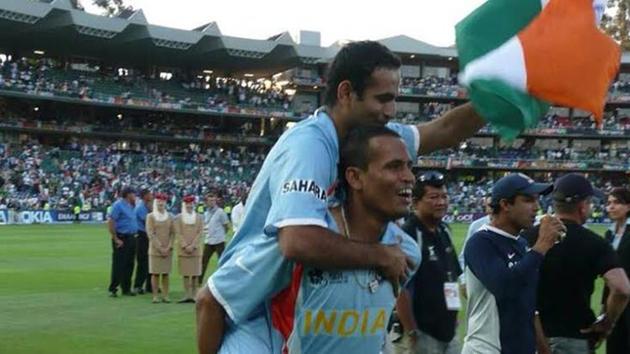 Irfan extends support to Yusuf(Irfan Pathan/Twitter) Irfan extends support to Yusuf(Irfan Pathan/Twitter)