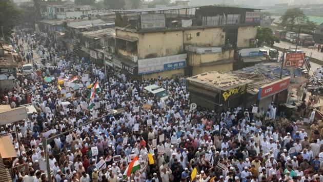 Photos: Friday prayers turn violent in UP as anti-CAA stir continues ...