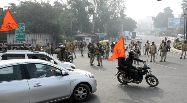 The Akhil Bharatiya Hindu Mahasabha organised a motorbike rally in support of the new citizenship law in Lucknow on Saturday. The rally was, however, stopped midway by policemen, as Section 144 of the CrPC is in force in the city. (Dheeraj Dhawan/ HT)