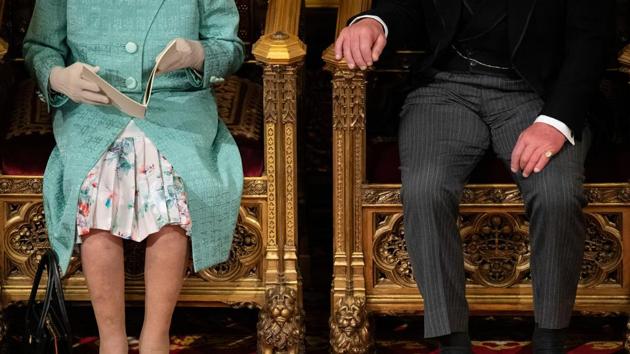 Britain’s Queen Elizabeth sits with Prince Charles, Prince of Wales as she delivers the Queen’s Speech during the State Opening of Parliament at the Palace of Westminster in London, Britain, on December 19, 2019. (Leon Neal / REUTERS) Britain’s Queen Elizabeth sits with Prince Charles, Prince of Wales as she delivers the Queen’s Speech during the State Opening of Parliament at the Palace of Westminster in London, Britain, on December 19, 2019. (Leon Neal / REUTERS)
