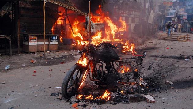 Demonstrators set ablaze vehicles near Yateem Khana Police Station area during a protest against the Citizenship Amendment Act 2019, in Kanpur on Saturday. (ANI file photo) Demonstrators set ablaze vehicles near Yateem Khana Police Station area during a protest against the Citizenship Amendment Act 2019, in Kanpur on Saturday. (ANI file photo)