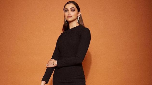 Deepika has been sporting a lot of Emilia Wickstead’s designs recently, from the shoot of a magazine cover, to red carpets and now her movie promotions. How about this gorgeous black number by the designer? (INSTAGRAM)