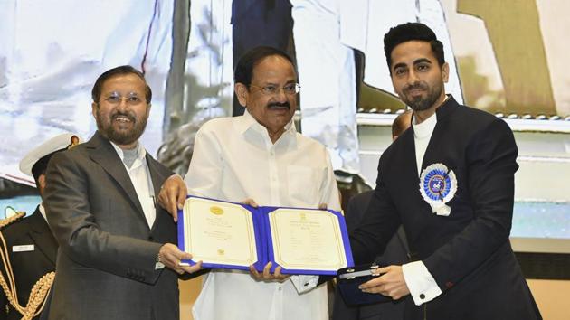 Vice President Venkaiah Naidu presents the national film award to Bollywood actor Ayushmann Khurrana. (AP Photo)(AP)