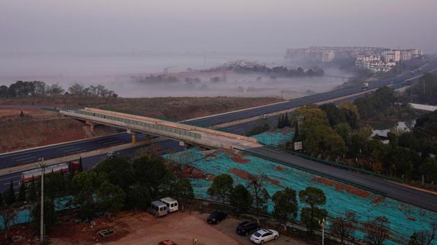 Morning fog travels through a fishing village which sits next to a highway at Poyang Lake. “Everything in the lake has been dramatically altered by landscape change, dams and sand mining,” said Shankman. “The amount of water in the lake, in the Yangtze River, the sediment going in and going out - everything is affected by human activity.” (Aly Song / REUTERS) Morning fog travels through a fishing village which sits next to a highway at Poyang Lake. “Everything in the lake has been dramatically altered by landscape change, dams and sand mining,” said Shankman. “The amount of water in the lake, in the Yangtze River, the sediment going in and going out - everything is affected by human activity.” (Aly Song / REUTERS)