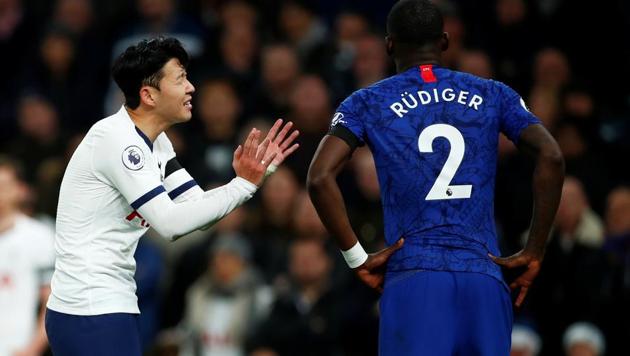 Tottenham Hotspur's Son Heung-min reacts after clashing with Chelsea's Antonio Rudiger.(REUTERS) Tottenham Hotspur's Son Heung-min reacts after clashing with Chelsea's Antonio Rudiger.(REUTERS)