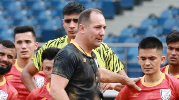 File image: Igor Stimac, head coach of India, gives instruction to his team.(Twitter)