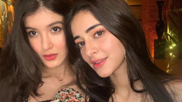 Ananya Panday and Shanaya Kapoor attended the Good Newwz screening with their mothers, Bhavana Pandey and Maheep Kapoor. Ananya Panday and Shanaya Kapoor attended the Good Newwz screening with their mothers, Bhavana Pandey and Maheep Kapoor.