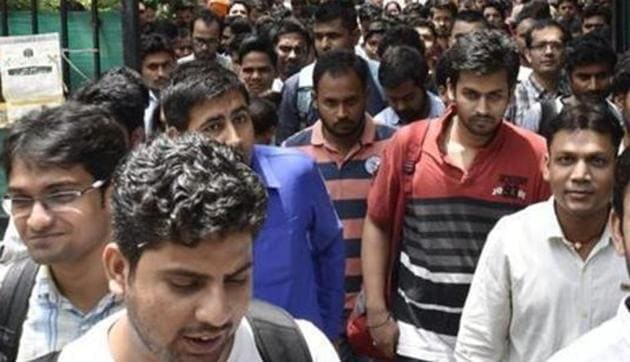 SSC JE Results 2018(Arvind Yadav/HT PHOTO) SSC JE Results 2018(Arvind Yadav/HT PHOTO)