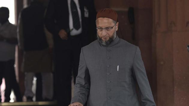 President of the All India Majlis-e-Ittehadul Muslimeen (AIMIM) Asaduddin Owaisi arrives during the winter session of Parliament, in New Delhi.(Vipin Kumar /HT PHOTO)