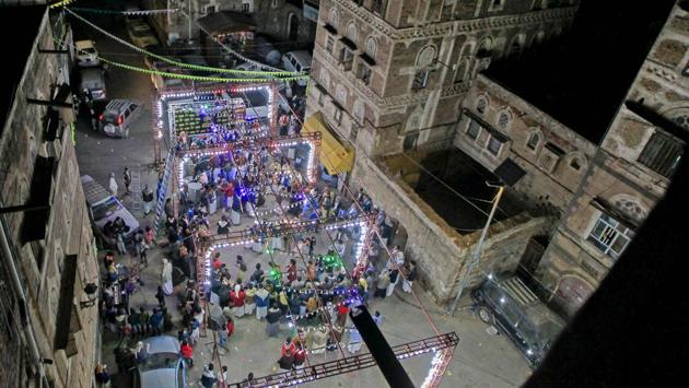 Yemenis attend a wedding ceremony in the old city of Sanaa. (Mohammed Huwais / AFP) Yemenis attend a wedding ceremony in the old city of Sanaa. (Mohammed Huwais / AFP)