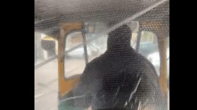 The hack prevents the passenger from being hit with the icy cold wind and ensures a much comfortable ride.(Twitter/@Polychai1) The hack prevents the passenger from being hit with the icy cold wind and ensures a much comfortable ride.(Twitter/@Polychai1)