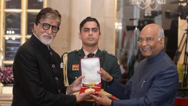 President Ram Nath Kovind presents megastar Amitabh Bachchan with Dadasaheb Phalke Award (India's highest honour given in the field of cinematic art), in a special ceremony at the Rashtrapati Bhavan in New Delhi.(IANS) President Ram Nath Kovind presents megastar Amitabh Bachchan with Dadasaheb Phalke Award (India's highest honour given in the field of cinematic art), in a special ceremony at the Rashtrapati Bhavan in New Delhi.(IANS)
