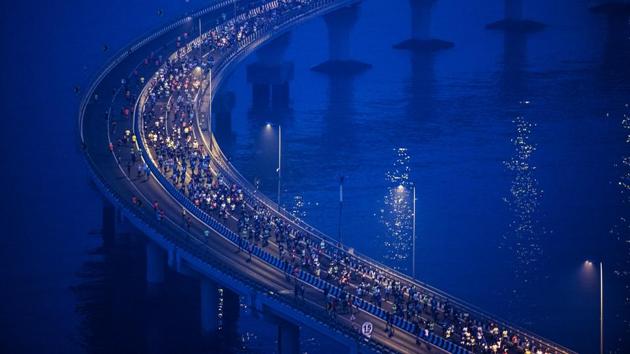 Runners participated in the 16th edition of the Mumbai Marathon at Bandra-Worli sealink in Mumbai, Maharashtra, on January 20. (Satyabrata Tripathy/HT Photo) Runners participated in the 16th edition of the Mumbai Marathon at Bandra-Worli sealink in Mumbai, Maharashtra, on January 20. (Satyabrata Tripathy/HT Photo)