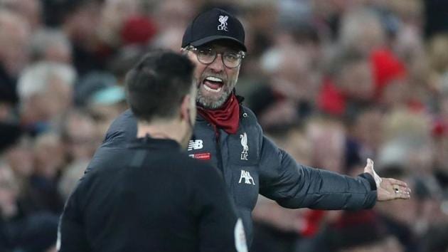 Liverpool manager Juergen Klopp appeals to the assistant referee(Action Images via Reuters) Liverpool manager Juergen Klopp appeals to the assistant referee(Action Images via Reuters)