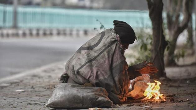 The minimum temperature in Delhi was 4.8 degree Celsius on Tuesday morning.(Biplov Bhuyan/HT Photo)