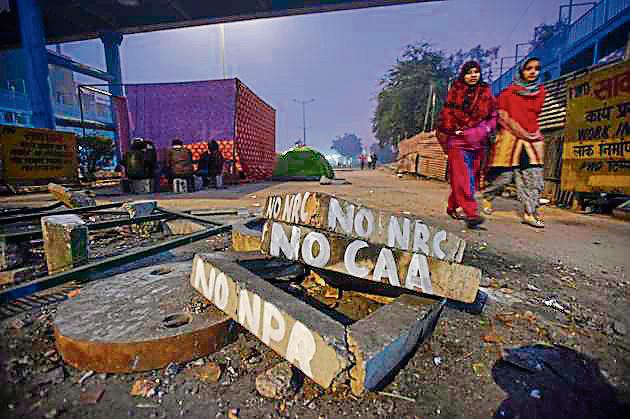 The decision of the Centre to press ahead with the Citizenship (Amendment) Act and the decision of a range of Opposition-ruled states to not implement the CAA, and in the case of West Bengal and Kerala, even the National Population of Register, brings to fore a new trend in India’s federal compact. (Burhaan Kinu/HT PHOTO) The decision of the Centre to press ahead with the Citizenship (Amendment) Act and the decision of a range of Opposition-ruled states to not implement the CAA, and in the case of West Bengal and Kerala, even the National Population of Register, brings to fore a new trend in India’s federal compact. (Burhaan Kinu/HT PHOTO)